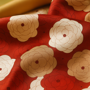 Carré aus 100% Seide mit Blumenmuster Frau | La Parisienne