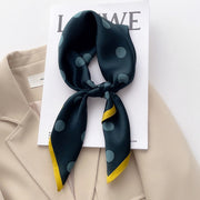 Eleganter 100% Silk Square Scarf für Frauen | La Parisienne