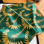 100% Silk Square mit Palmenbaum Dekoration für Frauen | La Parisienne