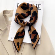 Eleganter 100% Silk Square Scarf für Frauen | La Parisienne