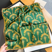 100% Silk Square mit Palmenbaum Dekoration für Frauen | La Parisienne