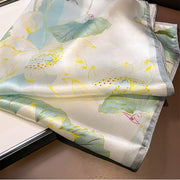 100% Silk Square Flower Decoration für Frauen | The Parisian