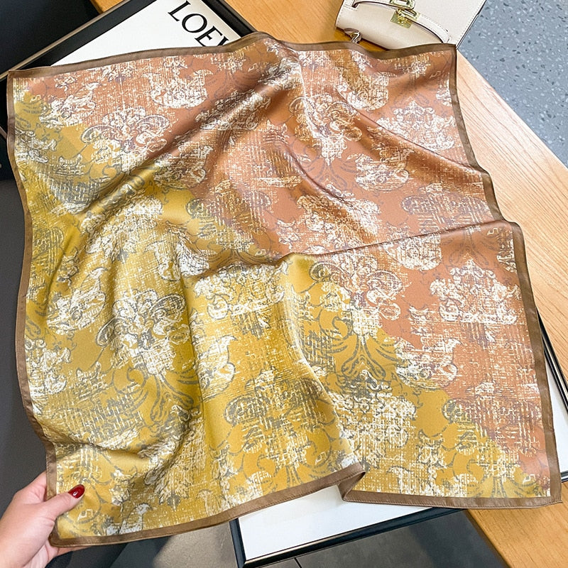 100% Silk Classic Square für Frauen | The Parisian