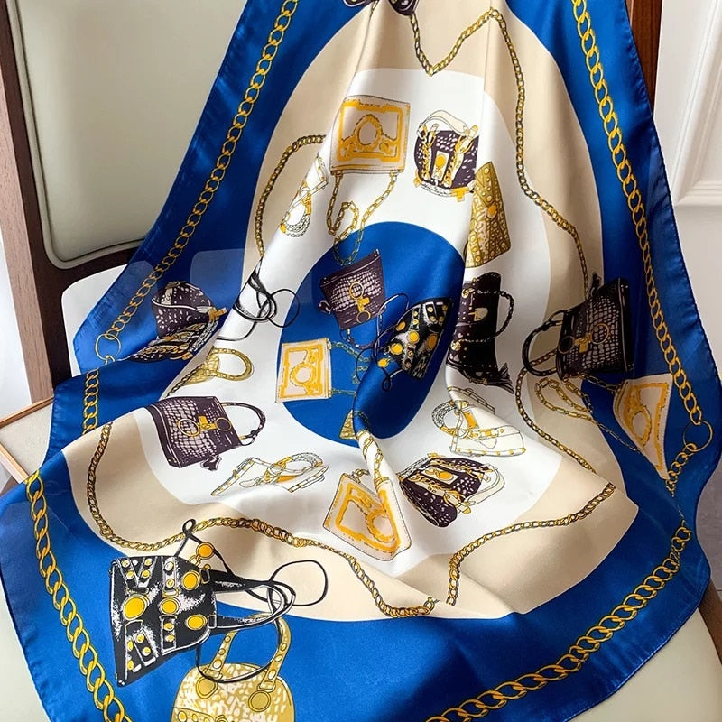 Sciarpa quadrata da donna chic | La Parigina