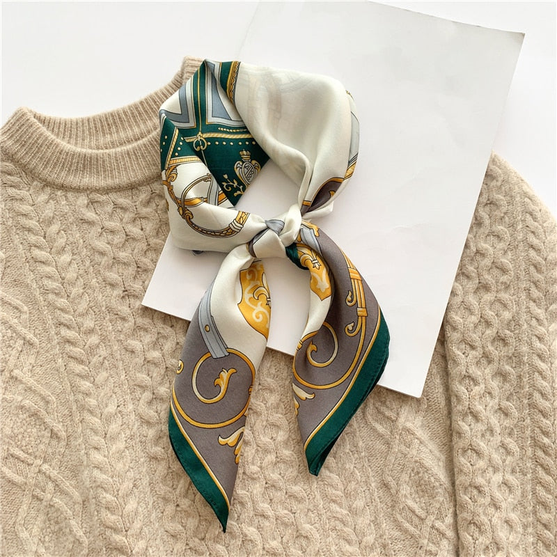 Sciarpa quadrata chic in seta al 100% per donna | La Parisienne