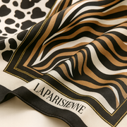 Carré aus 100% Seide Design Zebramuster Frau | La Parisienne