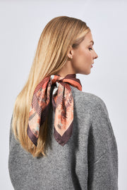 Chic 100% Silk Square für Frauen | La Parisienne