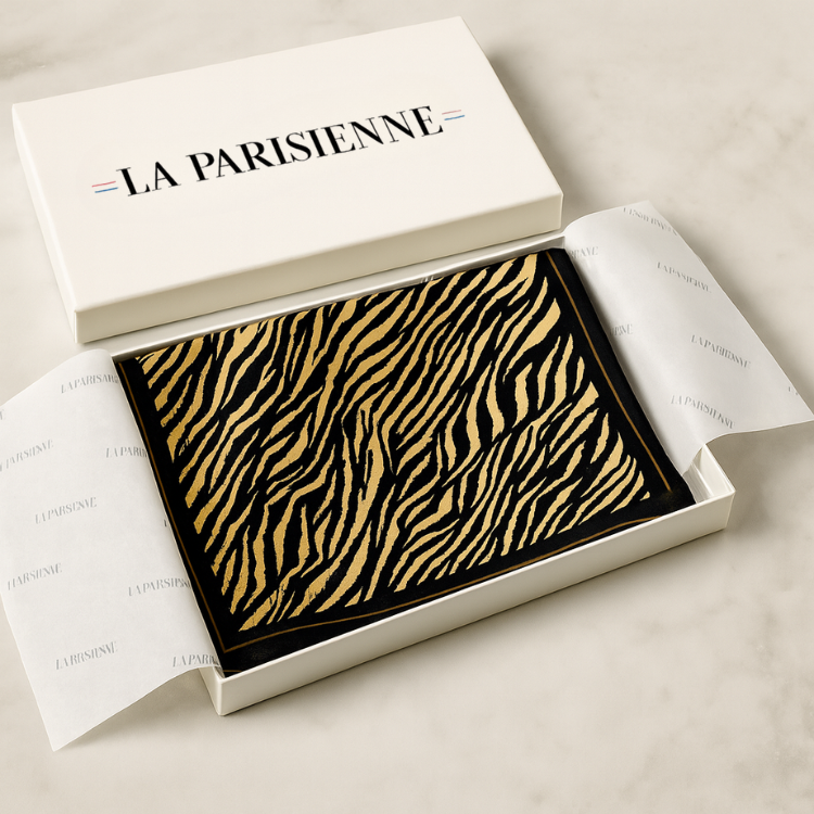Carré aus 100% Seide Dekoration Zebra Frau | La Parisienne