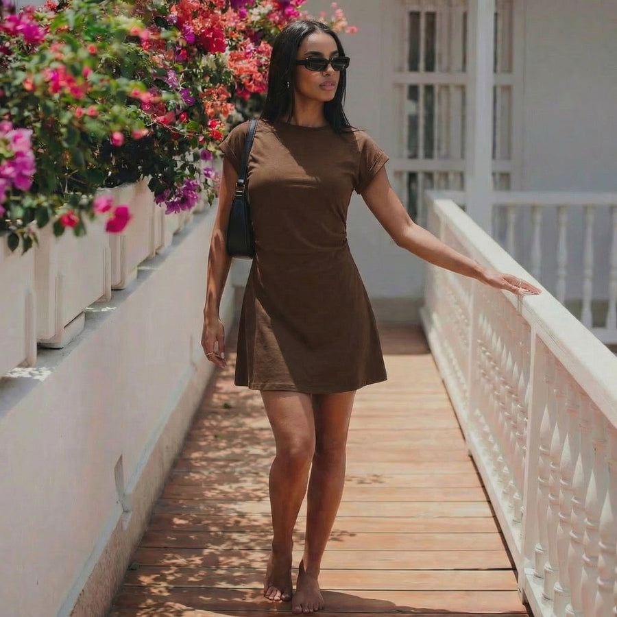 Kurzes Kleid von La Parisienne | La Parisienne