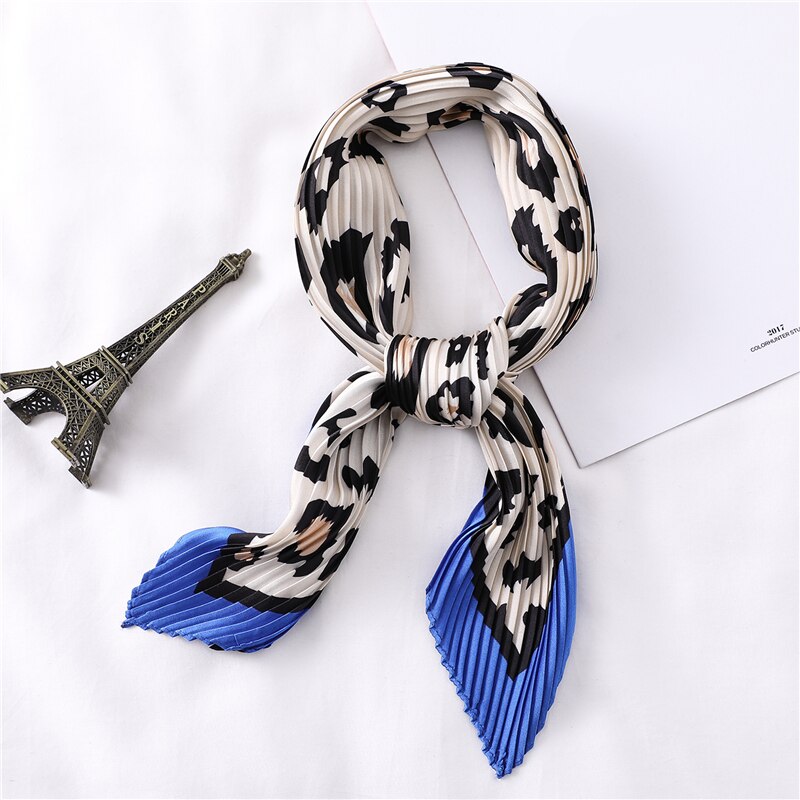 Chic Women's Scarf | The Parisian 