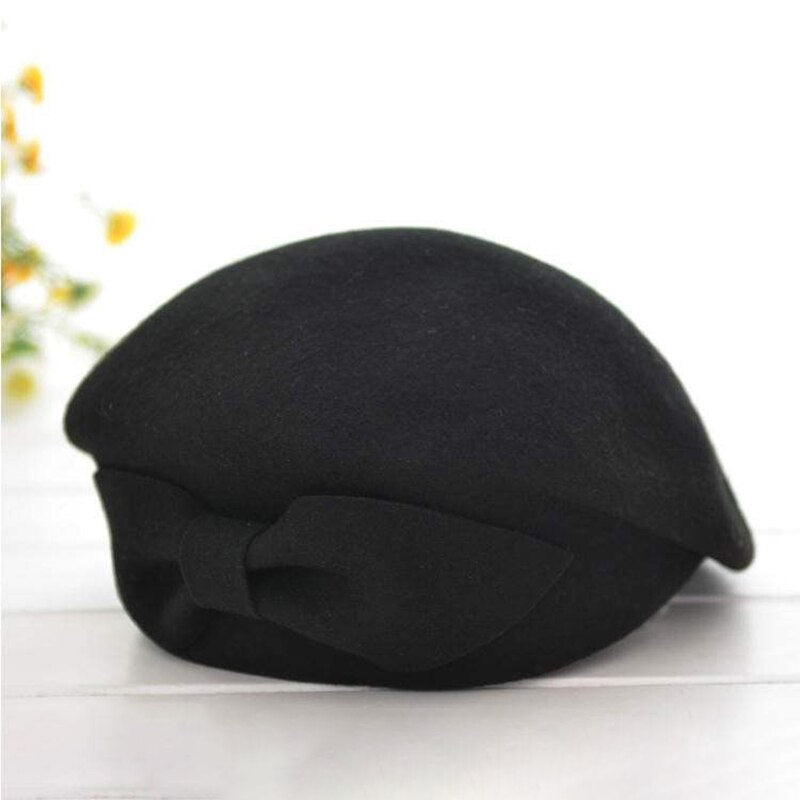 Women's Beret with Bow Decoration | The Parisian 