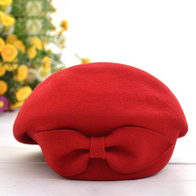 Women's Beret with Bow Decoration | The Parisian 