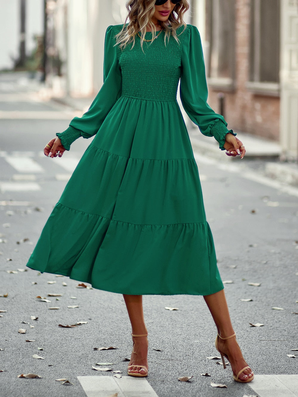 Zeitloses Chic-Kleid | La Parisienne